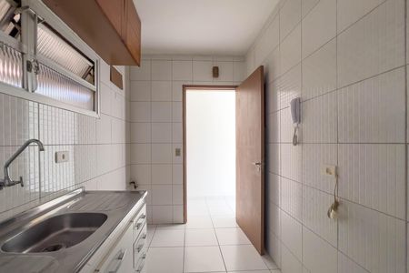 Apartamento para alugar com 35m², 1 quarto e sem vaga Apartamento para alugar com 35m², 1 quarto e sem vagaCozinha e área de serviço