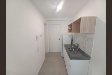 Cozinha de kitnet/studio para alugar com 1 quarto, 21m² em República, São Paulo