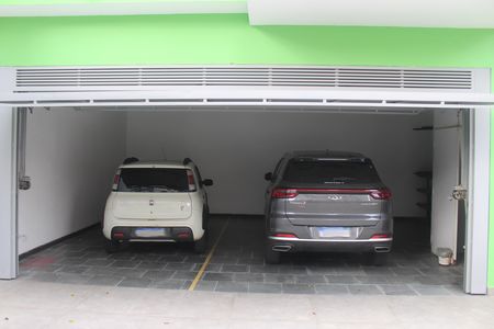 Garagem de casa à venda com 5 quartos, 400m² em Santa Paula, São Caetano do Sul