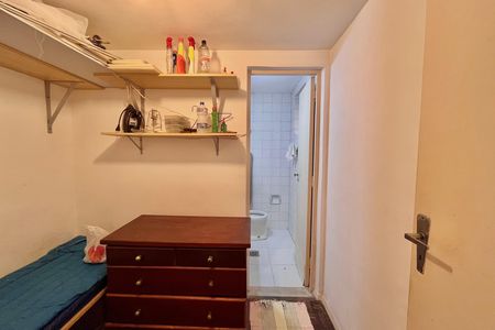 Apartamento à venda com 61m², 2 quartos e 1 vaga Apartamento à venda com 61m², 2 quartos e 1 vagaQuarto de Serviço