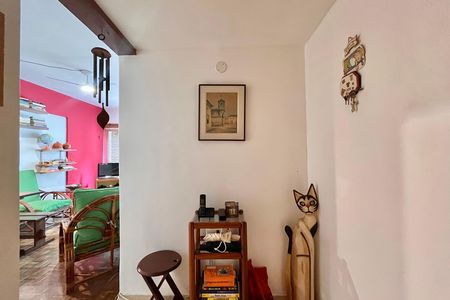 Apartamento à venda com 61m², 2 quartos e 1 vaga Apartamento à venda com 61m², 2 quartos e 1 vagaHall