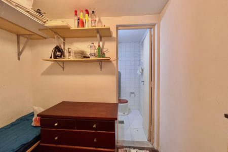 Apartamento à venda com 61m², 2 quartos e 1 vaga Apartamento à venda com 61m², 2 quartos e 1 vagaQuarto de Serviço