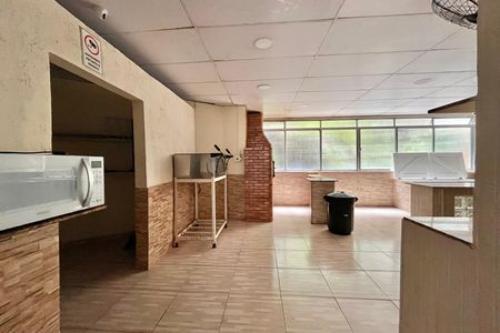 Apartamento à venda com 61m², 2 quartos e 1 vaga Apartamento à venda com 61m², 2 quartos e 1 vagaÁrea comum - Salão de festas