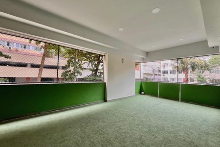 Apartamento à venda com 61m², 2 quartos e 1 vaga Apartamento à venda com 61m², 2 quartos e 1 vagaQuadra Esportiva