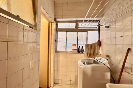 Apartamento à venda com 61m², 2 quartos e 1 vaga Apartamento à venda com 61m², 2 quartos e 1 vagaÁrea de Serviço