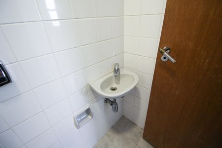 Apartamento à venda com 202m², 3 quartos e 3 vagas Apartamento à venda com 202m², 3 quartos e 3 vagasBanheiro de serviço