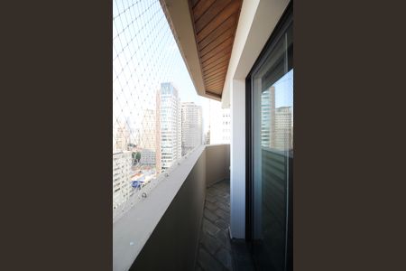 Apartamento à venda com 202m², 3 quartos e 3 vagas Apartamento à venda com 202m², 3 quartos e 3 vagasVaranda da Suíte 1