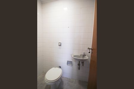 Apartamento à venda com 202m², 3 quartos e 3 vagas Apartamento à venda com 202m², 3 quartos e 3 vagasBanheiro de serviço