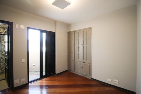 Apartamento à venda com 202m², 3 quartos e 3 vagas Apartamento à venda com 202m², 3 quartos e 3 vagasSuíte 3