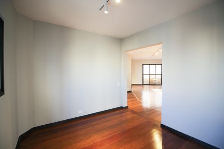 Apartamento à venda com 202m², 3 quartos e 3 vagas Apartamento à venda com 202m², 3 quartos e 3 vagasSala de Jantar