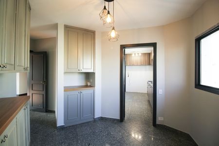 Apartamento à venda com 202m², 3 quartos e 3 vagas Apartamento à venda com 202m², 3 quartos e 3 vagasCopa