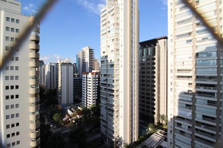 Apartamento à venda com 202m², 3 quartos e 3 vagas Apartamento à venda com 202m², 3 quartos e 3 vagasVista