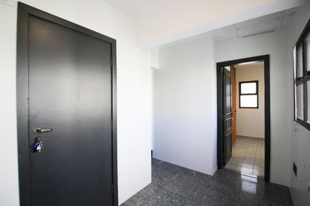 Apartamento à venda com 202m², 3 quartos e 3 vagas Apartamento à venda com 202m², 3 quartos e 3 vagasÁrea de Serviço