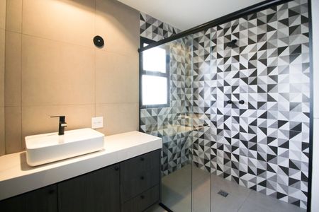 Apartamento à venda com 202m², 3 quartos e 3 vagas Apartamento à venda com 202m², 3 quartos e 3 vagasBanheiro da Suíte 1