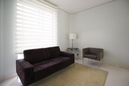 Apartamento à venda com 202m², 3 quartos e 3 vagas Apartamento à venda com 202m², 3 quartos e 3 vagasÁrea comum