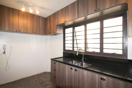 Apartamento à venda com 202m², 3 quartos e 3 vagas Apartamento à venda com 202m², 3 quartos e 3 vagasCozinha