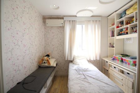Apartamento à venda com 169m², 4 quartos e 2 vagasQuarto 2