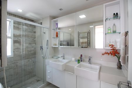 Apartamento à venda com 169m², 4 quartos e 2 vagasQuarto 4 - Suíte