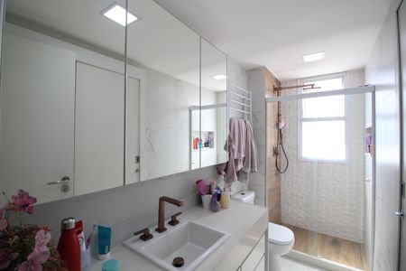 Apartamento à venda com 169m², 4 quartos e 2 vagasQuarto 2 - Suíte