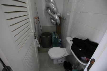 Apartamento à venda com 169m², 4 quartos e 2 vagasBanheiro de Serviço
