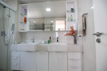 Apartamento à venda com 169m², 4 quartos e 2 vagasQuarto 4 - Suíte