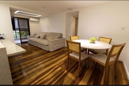 Apartamento à venda com 78m², 2 quartos e 1 vaga