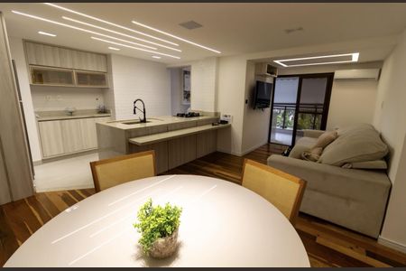 Apartamento à venda com 78m², 2 quartos e 1 vaga