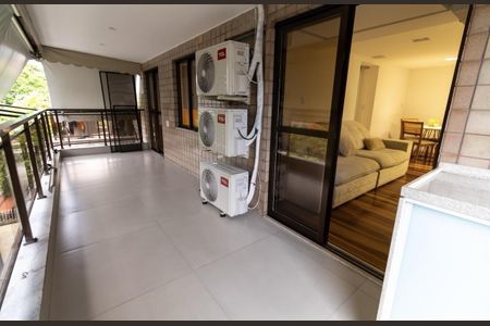 Apartamento à venda com 78m², 2 quartos e 1 vaga