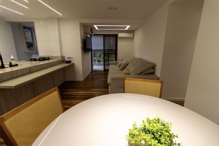 Apartamento à venda com 78m², 2 quartos e 1 vaga