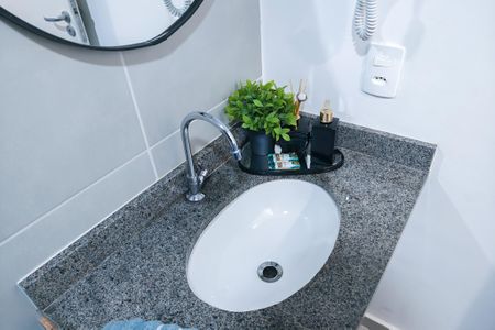 Studio para alugar com 35m², 1 quarto e sem vaga Studio para alugar com 35m², 1 quarto e sem vagaBanheiro