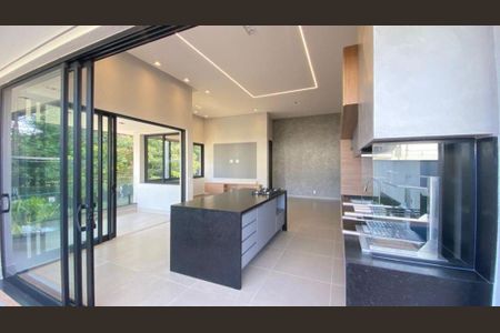 Casa à venda com 177m², 3 quartos e 4 vagas