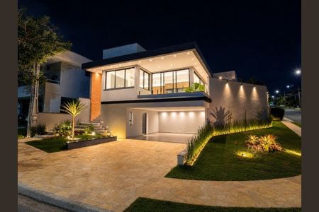 Casa à venda com 177m², 3 quartos e 4 vagas