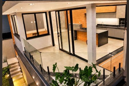 Casa à venda com 177m², 3 quartos e 4 vagas