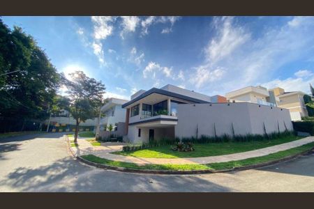 Casa à venda com 177m², 3 quartos e 4 vagas