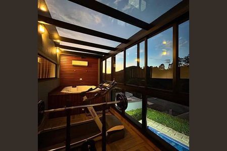 Casa à venda com 460m², 5 quartos e 4 vagas