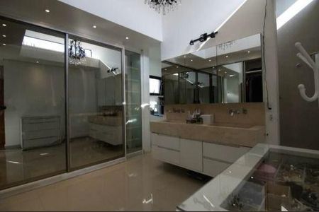 Casa à venda com 460m², 5 quartos e 4 vagas