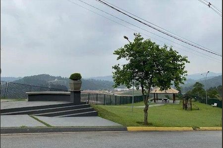 Casa à venda com 460m², 5 quartos e 4 vagas