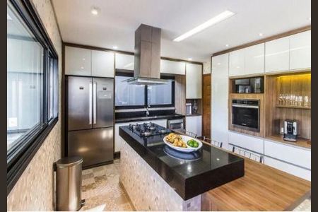 Casa à venda com 460m², 5 quartos e 4 vagas