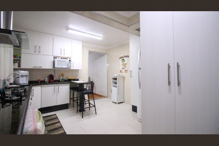 Casa à venda com 150m², 3 quartos e 2 vagas