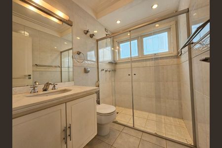 Casa à venda com 371m², 4 quartos e 4 vagas