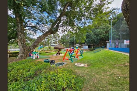 Casa à venda com 371m², 4 quartos e 4 vagas