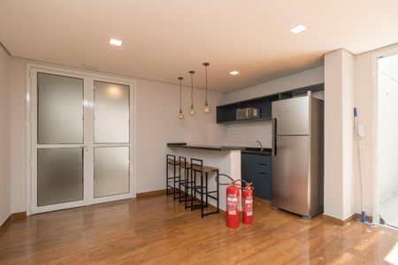 Apartamento para alugar com 30m², 1 quarto e sem vagaÁrea comum - Salão de festas