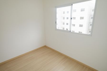 Quarto 2 de apartamento para alugar com 2 quartos, 42m² em Campo Grande, Rio de Janeiro