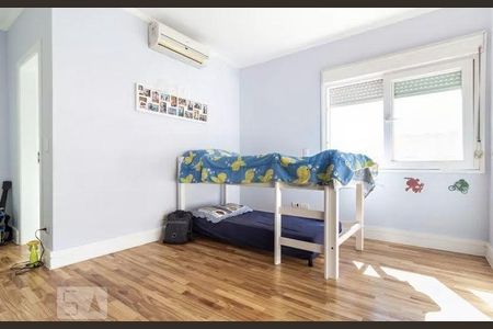 Casa à venda com 435m², 4 quartos e 6 vagas