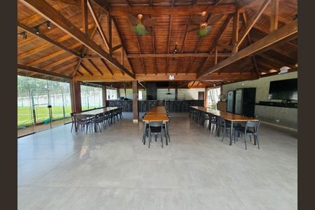 Casa à venda com 435m², 4 quartos e 6 vagas