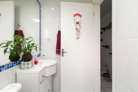 Apartamento à venda com 51m², 2 quartos e sem vaga Apartamento à venda com 51m², 2 quartos e sem vagaBanheiro