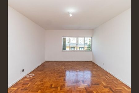 Casa para alugar com 600m², 3 quartos e 5 vagas