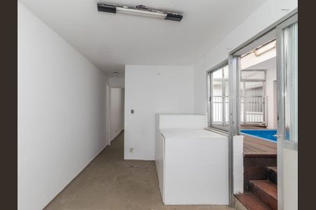 Casa para alugar com 600m², 3 quartos e 5 vagas