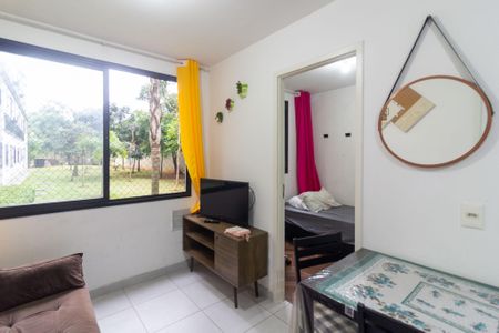 Sala de apartamento para alugar com 2 quartos, 34m² em Jurubatuba, São Paulo