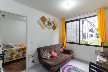 Sala de apartamento para alugar com 2 quartos, 34m² em Jurubatuba, São Paulo